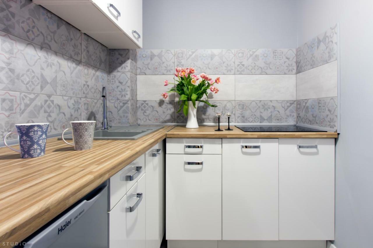Clicktheflat Zurawia Street Apart Rooms ワルシャワ エクステリア 写真