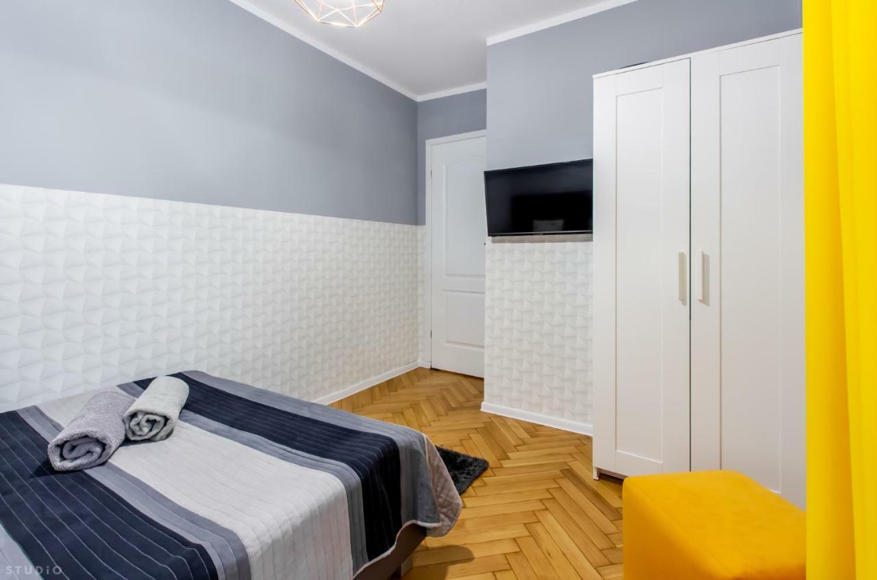 Clicktheflat Zurawia Street Apart Rooms ワルシャワ エクステリア 写真